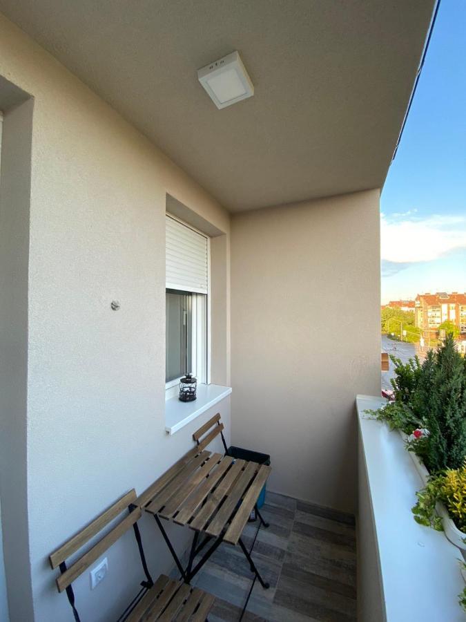 Apartman "Noa" Сремска Митровица Екстериор снимка